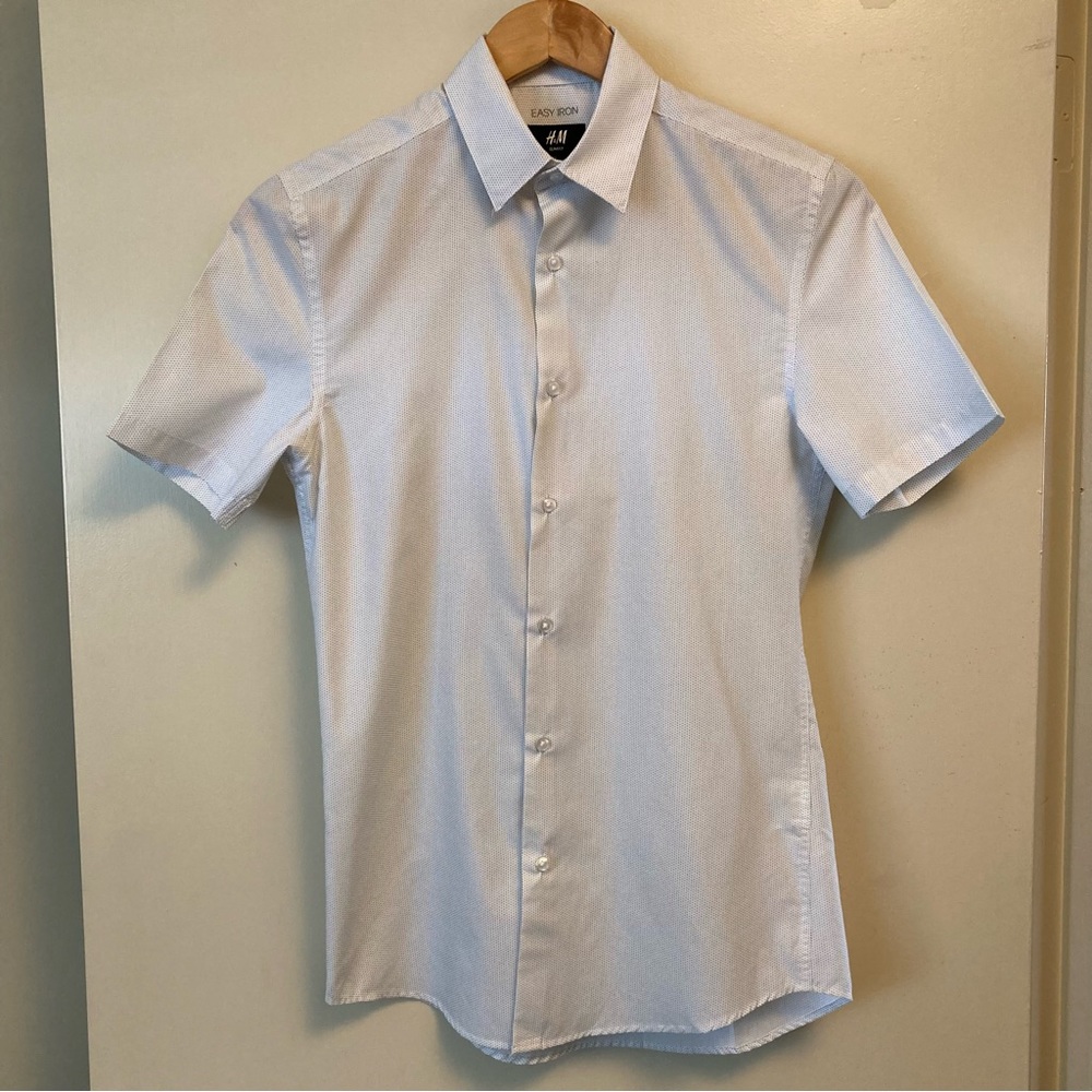 H&M Man Slim Fit Short Sleeve Shirt | Color White with Gray Balls | Size XS